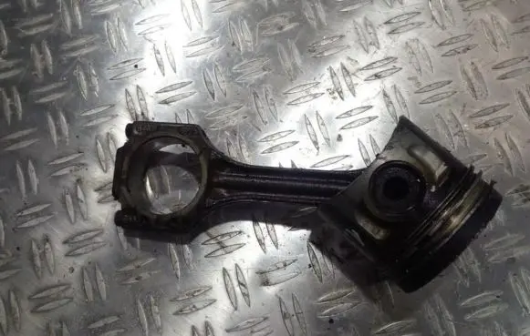 Seat Toledo I (1L) Piston with connecting rod