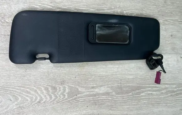BMW 3 E92 E93 Sun visor 7139447
