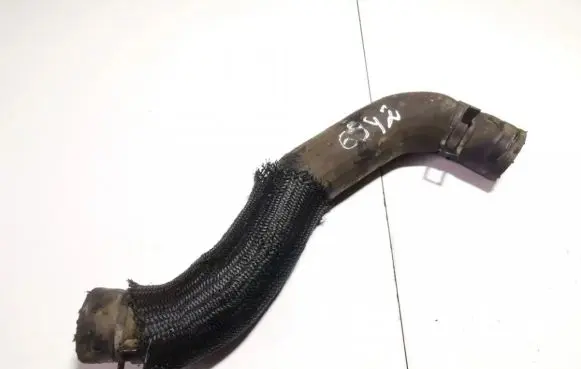 Toyota Avensis T250 Engine coolant pipe/hose