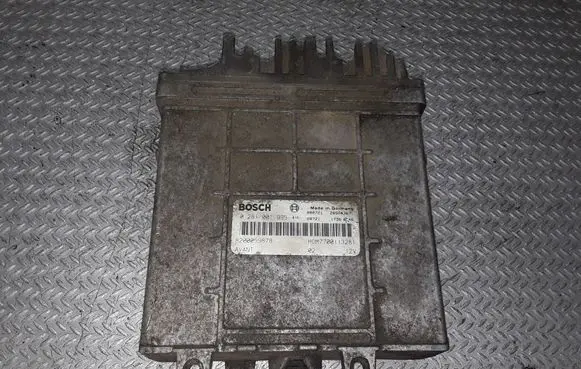 Renault Laguna I Engine control unit/module 8200059878 0281001995