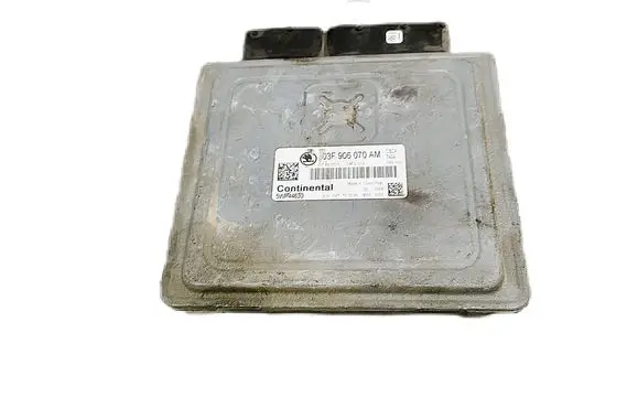 Skoda Fabia Mk2 (5J) Engine control unit/module 03F906070AM