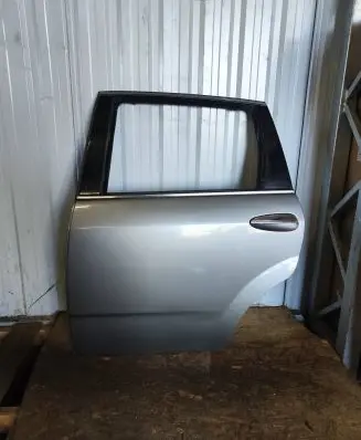 Fiat Croma Rear door