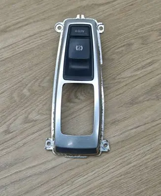 BMW X5 E70 Hand parking brake switch 6975467 6131