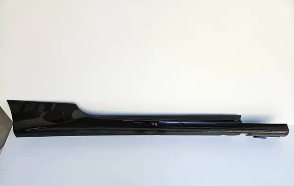 Mercedes-Benz C W205 Sill A2056908000