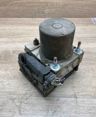 Toyota Verso ABS Pump 445400F050 0265251488 WITHPLUG