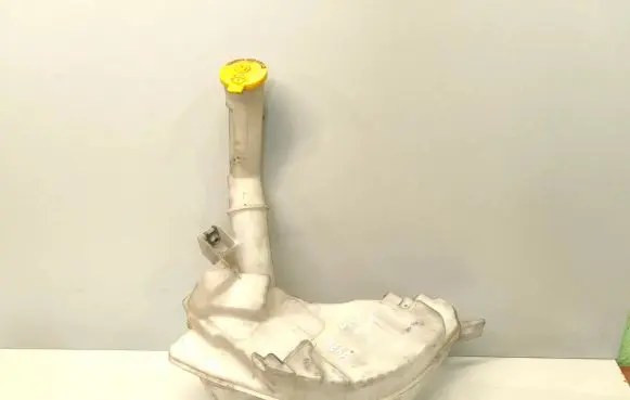Mazda 3 I Windshield washer fluid reservoir/tank 860142721