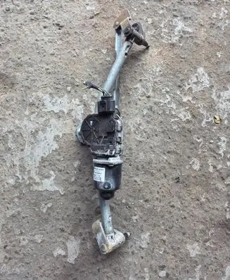 Volkswagen Polo IV 9N3 Front wiper linkage and motor 6Q1955113A 443122288017 05041NEJ1B0238