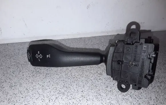 BMW 5 E39 Indicator stalk 8363668