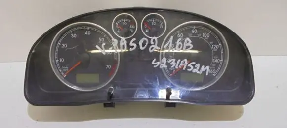 Volkswagen PASSAT B5.5 Speedometer (instrument cluster) 3B0920905 110080051013