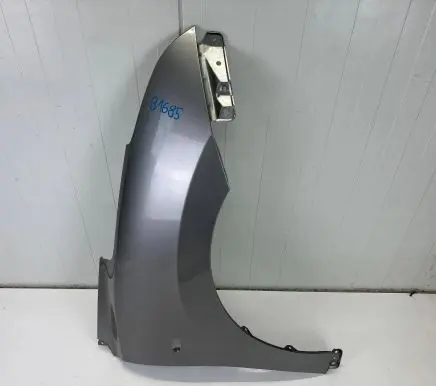 Suzuki Baleno IV Fender B1685