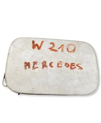 Mercedes-Benz E W210 Fuel tank cap A2105841839 1302333 4353044