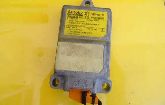 Peugeot 306 Airbag control unit/module 550589500 9632052180