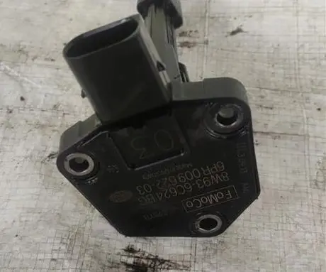 Jaguar XJ X351 Oil level sensor 8W936C624BG