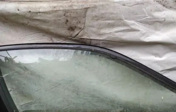 Mitsubishi Eclipse Front door window glass four-door