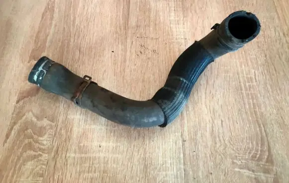 Opel Zafira B Engine coolant pipe/hose