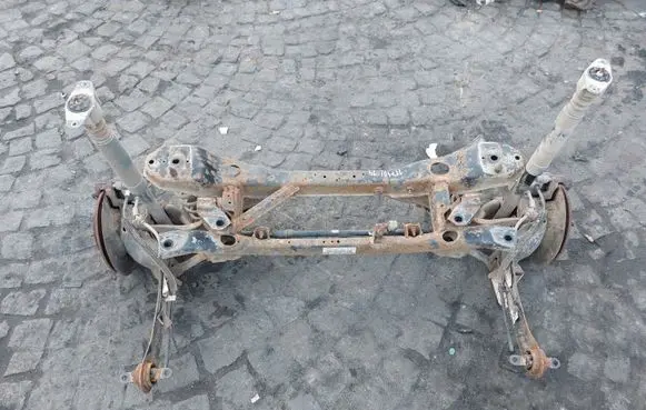 Ford C-MAX I Rear subframe 