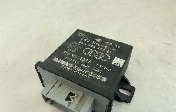 Audi A6 S6 C6 4F Light module LCM 8P0907357F 5LA00837901