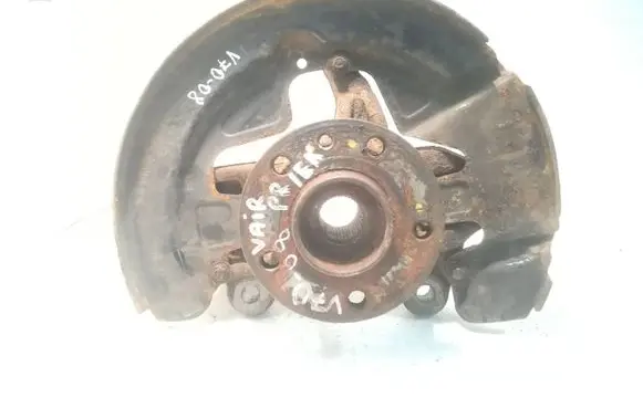 Volvo V70 Front wheel hub