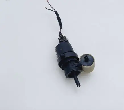 Opel Astra H Windscreen/windshield washer pump