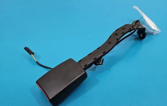 Volkswagen Golf VI Front seatbelt 1K4857756L IMPRK1582407
