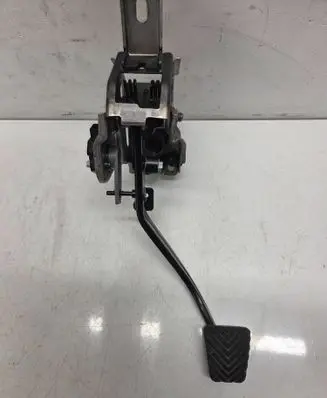 KIA Stonic Clutch pedal 93840F2100 40043