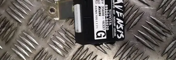 Toyota Avensis T250 Light module LCM 8996005020