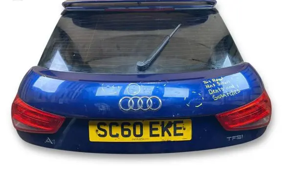 Audi A1 Tailgate/trunk/boot lid 8X3827023