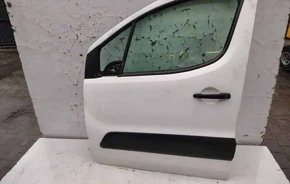 Peugeot Partner Front door