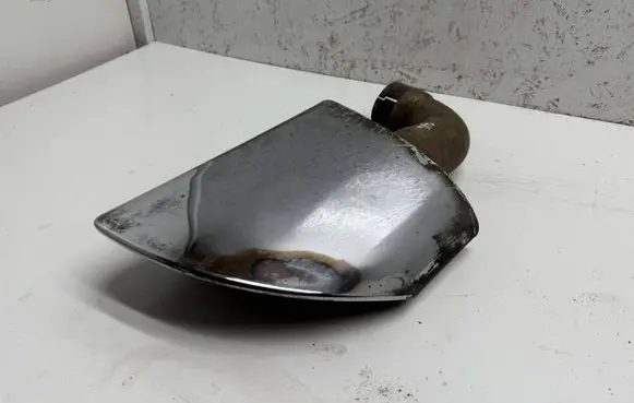 Volkswagen Touareg II Muffler ending 