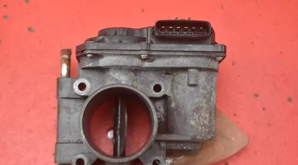 Mazda 6 Throttle body valve RF5J136B0C