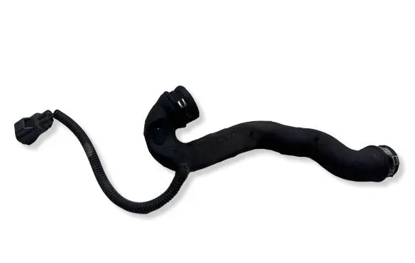 Volvo V70 Breather/breather pipe/hose 30788009