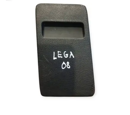 Subaru Legacy Fuse box cover 