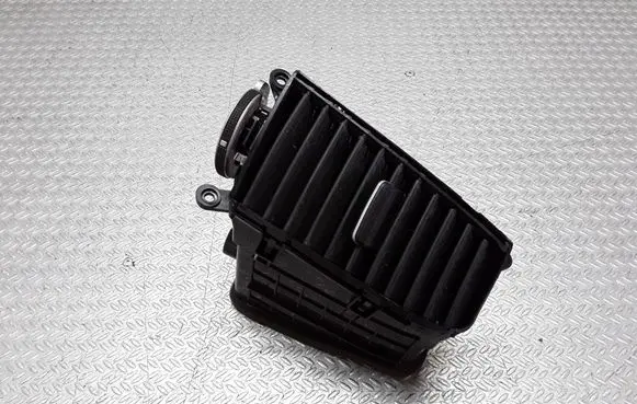 Hyundai Santa Fe Dash center air vent grill 974202B000