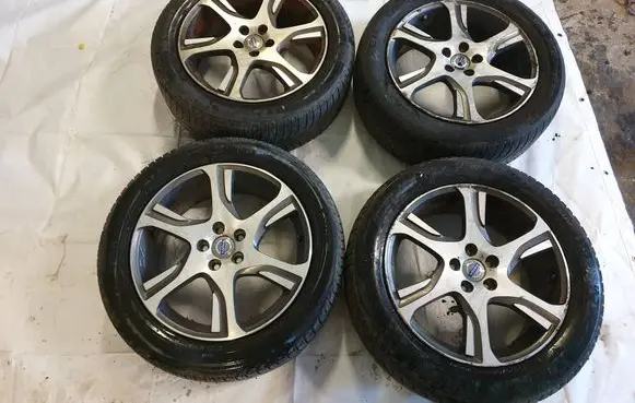 Volvo XC70 R18 alloy rim 31280139