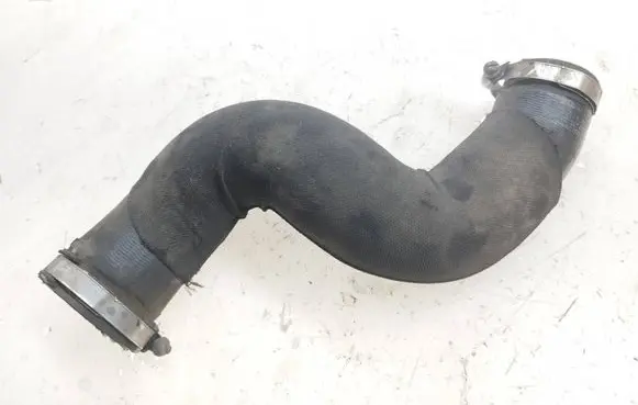 Intercooler hose/pipe