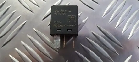 Ford Mondeo Mk III Other relay 2w9314b192ba a1301-x17