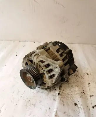 Hyundai i20 (PB PBT) Generator/alternator 3730003100 135V70A 2655633
