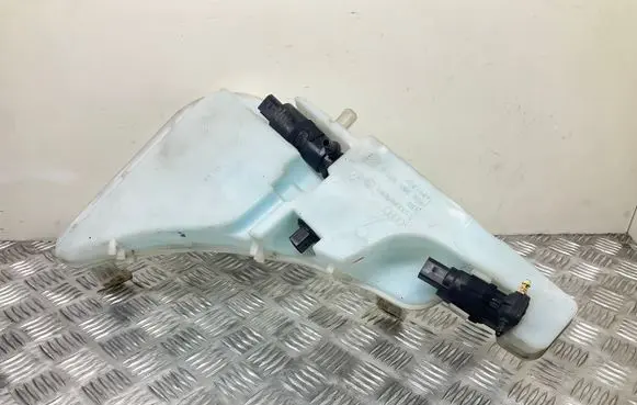 Audi A6 Allroad C7 Windshield washer fluid reservoir/tank 4G8955451F 6R0955681 8K9955647