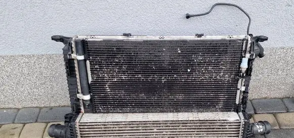 Audi A4 S4 B8 8K Coolant radiator 