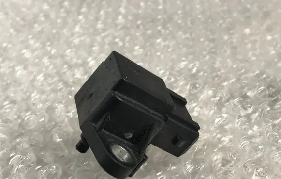BMW 5 E39 Air pressure sensor