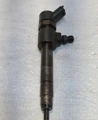 Fuel injector