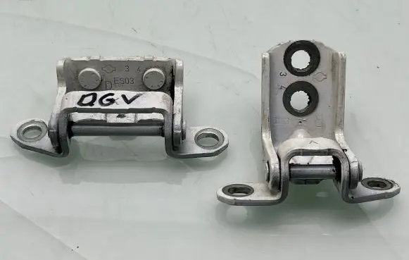 Nissan Qashqai Rear door hinge set 