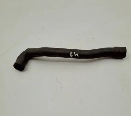 Audi A6 S6 C4 4A Breather/breather pipe/hose 046103237