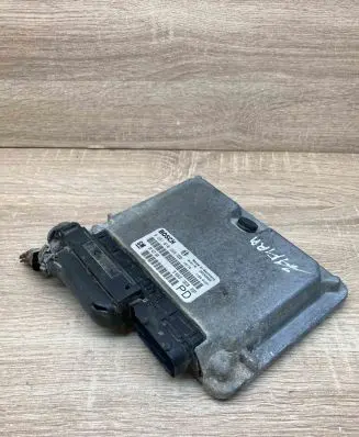 Opel Zafira A Engine control unit/module ECU 24417169 0281010268Used WithPlug