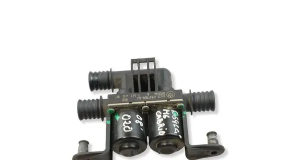 BMW M6 Coolant heater control valve 6931708 6906652 64116906652