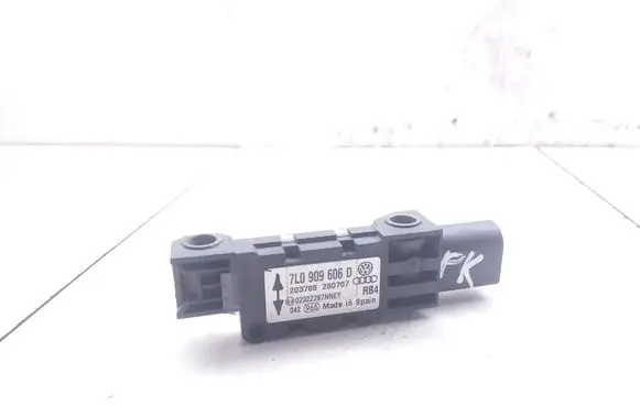 Volkswagen Touareg I Airbag deployment crash/impact sensor 7L0909606D 203786