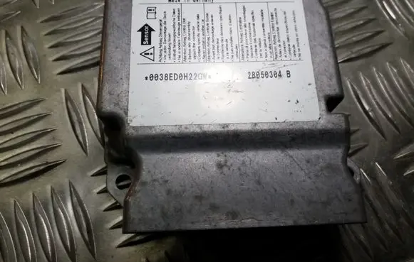 Volkswagen Golf Plus Airbag control unit/module 1K0909605N