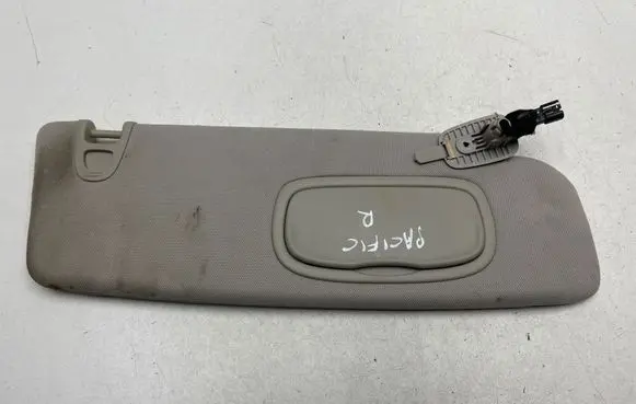 Chrysler Pacifica Sun visor