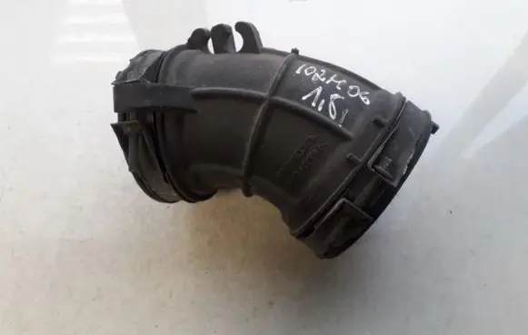 Honda Civic Air intake hose/pipe