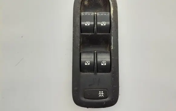 Renault Megane II Electric window control switch 156018070